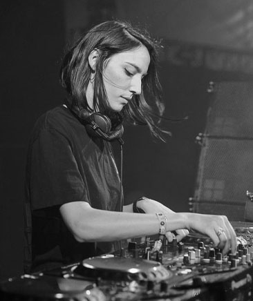 Amélie Lens